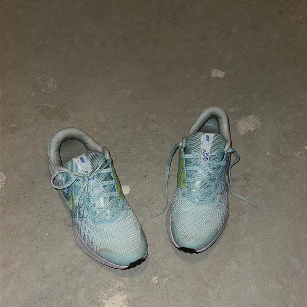 Nike Light Blue and Green Women's Sneakers
